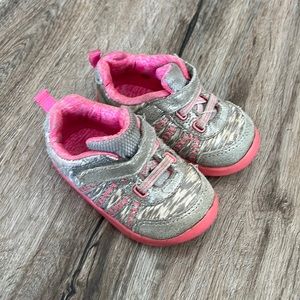 Toddler girl size 4 sneakers
